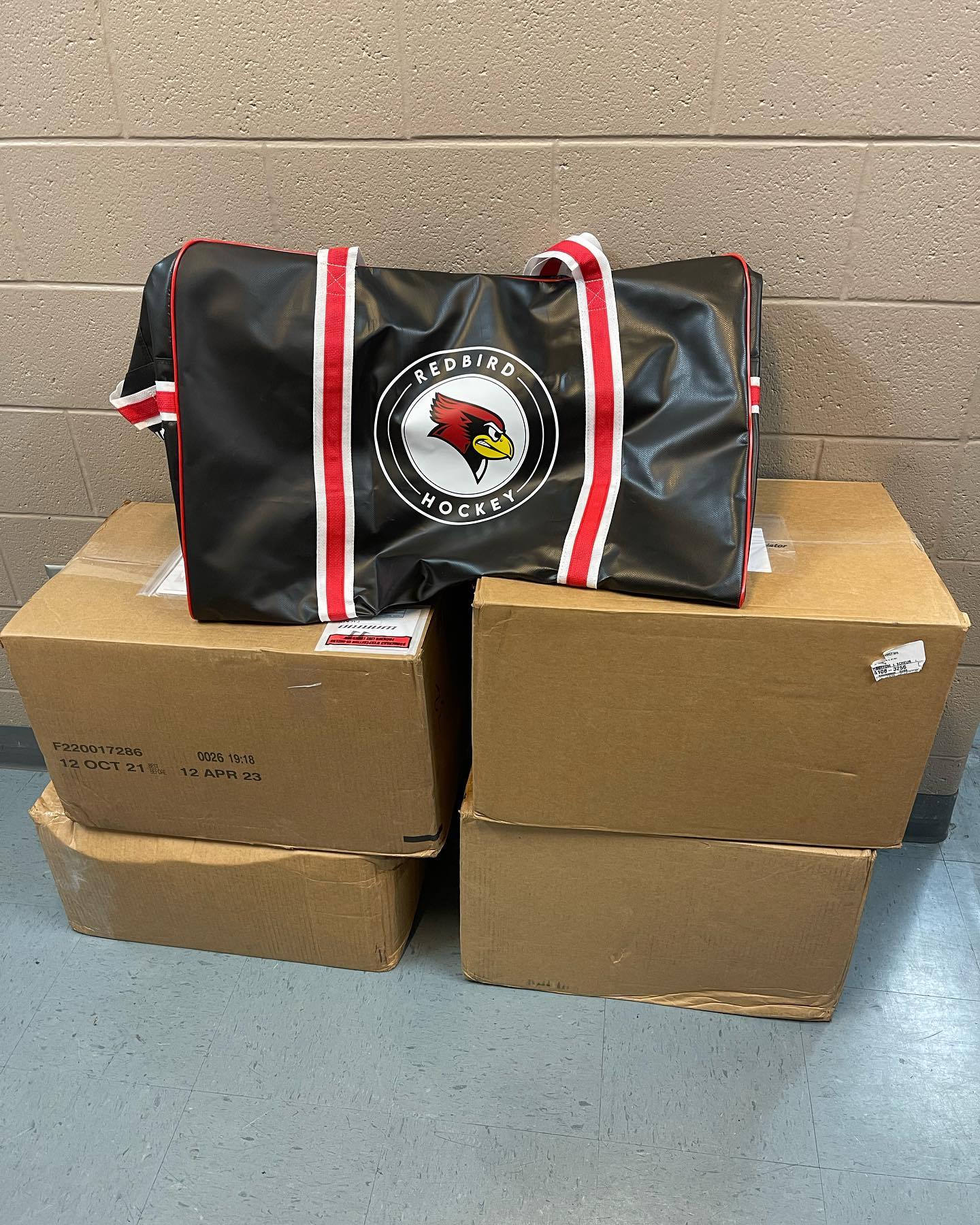 The new hockey bags came in and they look 🔥

Next season cannot come any quicker! 

#rollbirds #hereforgood